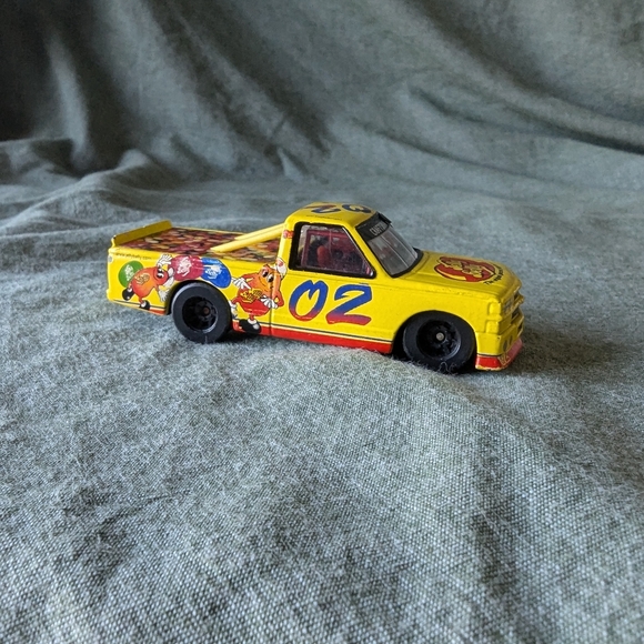 Jelly Belly Ford F-150 Nascar Vintage 2000's Jim Inglebright Yellow Truck 2.5in - Picture 2 of 12